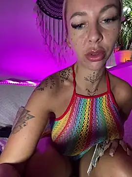 CheekyChels online show from 09-25-25, 06:39