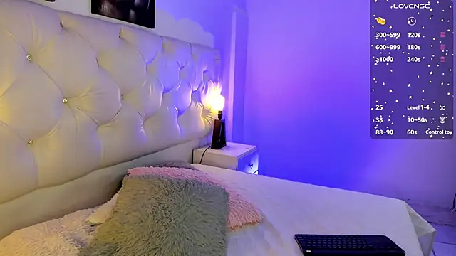 Snapshot of kathy_bakerr chatting on 10-30-25, 01:56 kathy bakerr online show from 10-30-25, 01:56