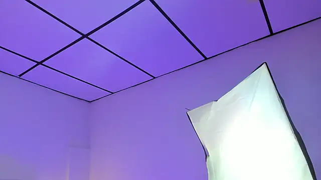 Snapshot of kathy_bakerr chatting on 11-29-25, 01:36 kathy bakerr online show from 11-29-25, 01:36