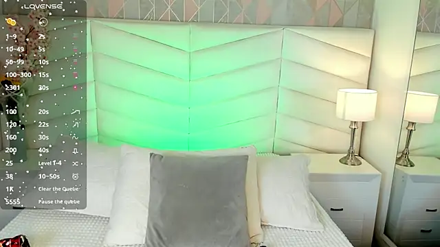 Snapshot of chelsea_bolton_ chatting on 03-17-25, 04:22 chelsea bolton online show from 03-17-25, 04:22