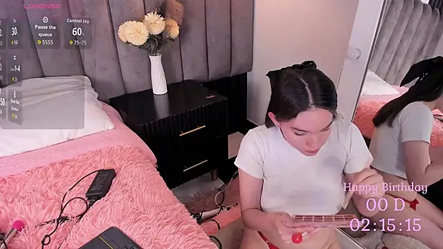 Snapshot of chelsea_bolton_ chatting on 10-13-25, 12:27 chelsea bolton online show from 10-13-25, 12:27