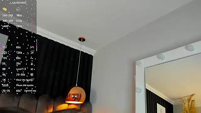 Snapshot of chelsea_bolton_ chatting on 11-16-25, 12:22 chelsea bolton online show from 11-16-25, 12:22