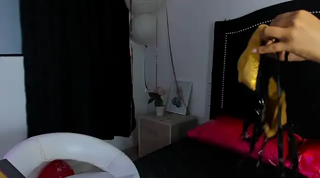 Cleo Hott online show from 02-25-25, 04:03