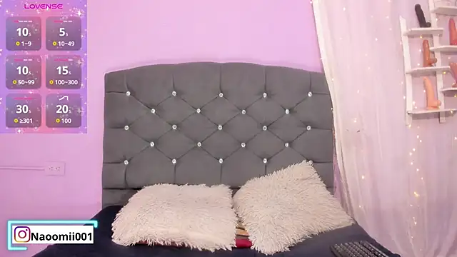 Snapshot of naomii_0 chatting on 12-15-25, 01:04 naomii 0 online show from 12-15-25, 01:04