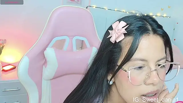 sweet dania  online show from 09-29-25, 03:44