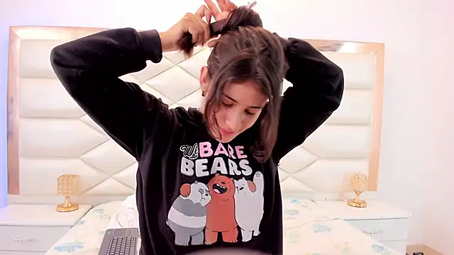 MiaQueen021 online show from 01-30-25, 06:32