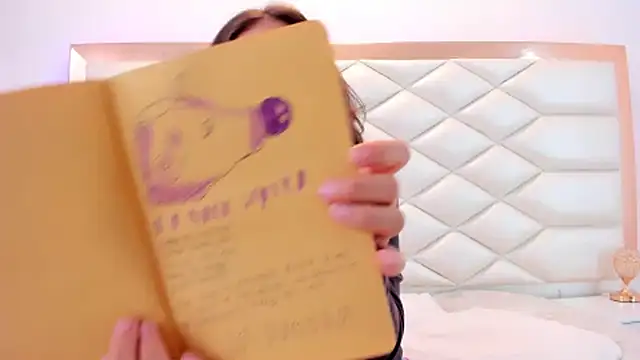 MiaQueen021 online show from 02-19-25, 06:54