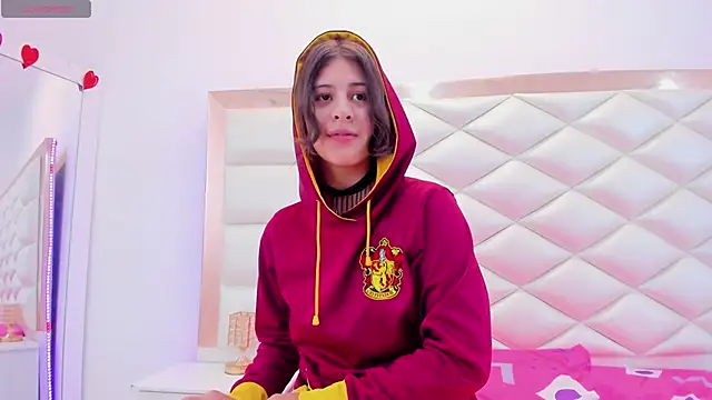 MiaQueen021 online show from 03-06-25, 03:35