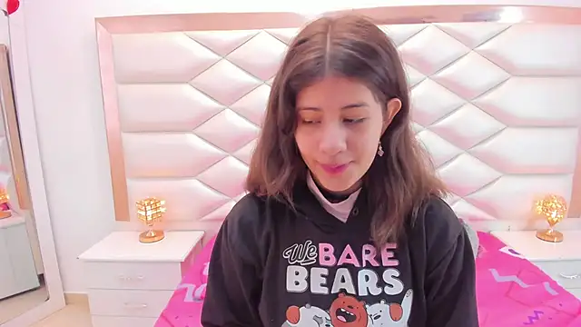 MiaQueen021 online show from 03-11-25, 12:28