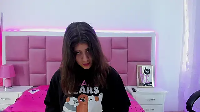 MiaQueen021 online show from 03-17-25, 08:09