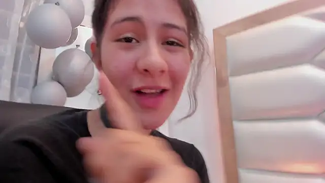 MiaQueen021 online show from 03-23-25, 12:58