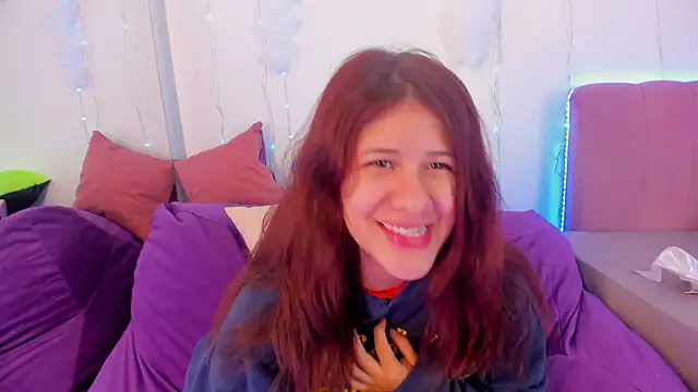 MiaQueen021 online show from 10-01-25, 02:34