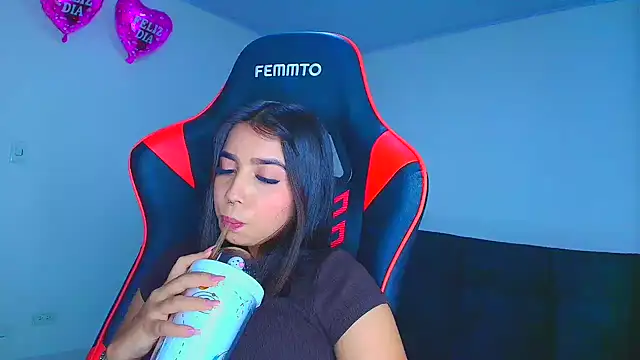 Rousse violett online show from 10-15-25, 10:43