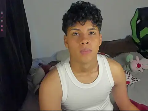 Snapshot of dani_angels__ chatting on 01-21-25, 11:24 dani angels online show from 01-21-25, 11:24