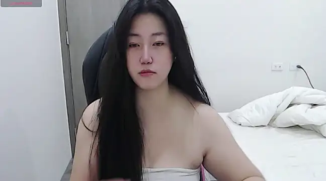 Snapshot of minnie9009 chatting on 02-13-25, 11:50 minnie9009 online show from 02-13-25, 11:50