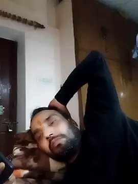 Snapshot of Rajasthani-boy chatting on 01-21-25, 01:32 Rajasthani-boy online show from 01-21-25, 01:32