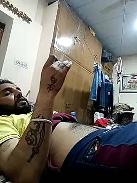 Snapshot of Rajasthani-boy chatting on 02-23-25, 03:51 Rajasthani-boy online show from 02-23-25, 03:51