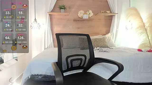 Snapshot of Luceroooo chatting on 03-06-25, 05:57 Luceroooo online show from 03-06-25, 05:57