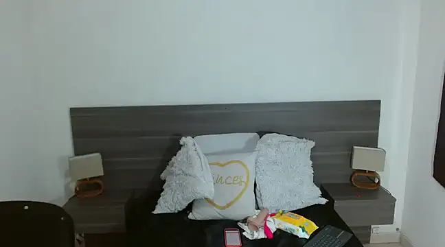 Snapshot of RAICHELLCOOPER1 chatting on 02-22-25, 12:51 RAICHELLCOOPER1 online show from 02-22-25, 12:51