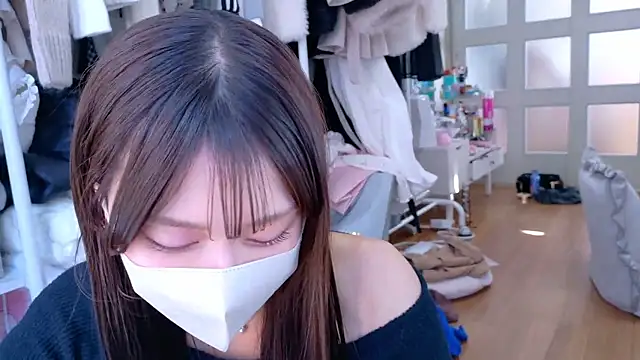 Snapshot of riken_jp chatting on 11-22-25, 01:04 riken jp online show from 11-22-25, 01:04