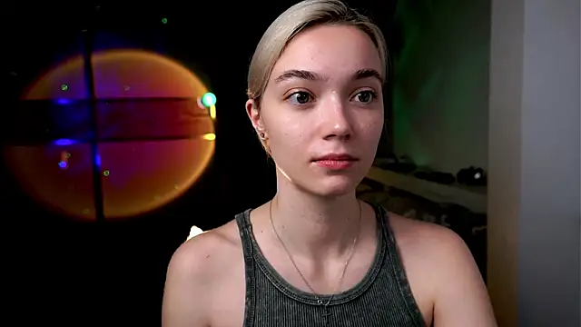 ileanacampbe online show from 03-17-25, 04:40