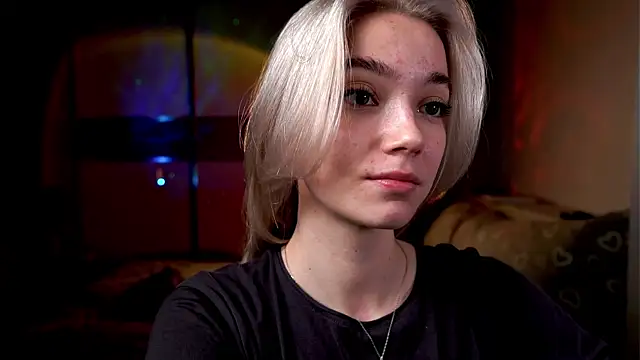 ileanacampbe online show from 03-19-25, 04:14