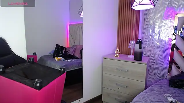 Snapshot of NyxAndria_1 chatting on 02-04-26, 11:20 NyxAndria 1 online show from 02-04-26, 11:20