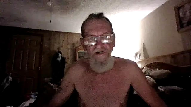 Snapshot of Aldick68 chatting on 02-16-25, 05:26 Aldick68 online show from 02-16-25, 05:26