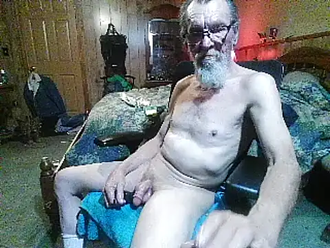 Snapshot of Aldick68 chatting on 03-17-25, 01:35 Aldick68 online show from 03-17-25, 01:35