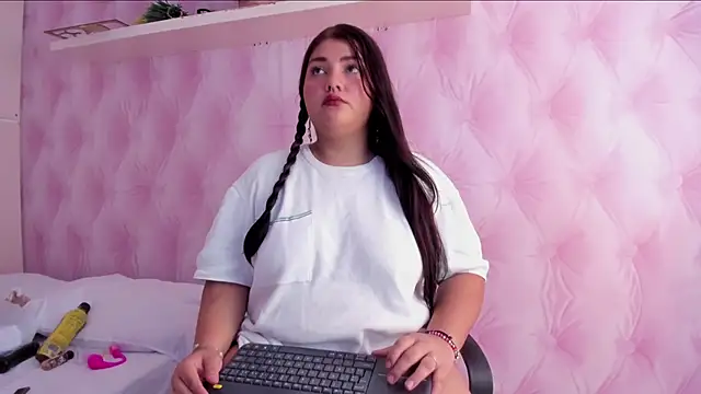 TaniaBellini online show from 01-24-25, 11:48