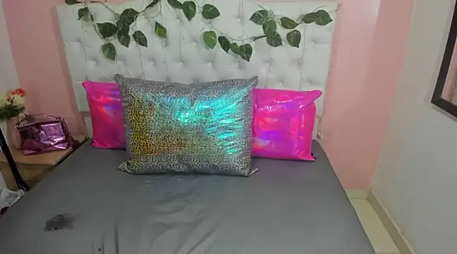 EmmySweett2 online show from 02-06-25, 12:16