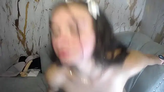 Snapshot of Sarita_v_ chatting on 02-08-25, 06:55 Sarita v online show from 02-08-25, 06:55