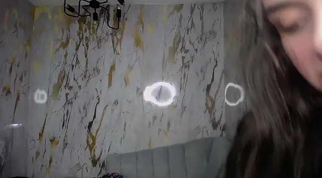 Snapshot of Sarita_v_ chatting on 02-13-25, 06:48 Sarita v online show from 02-13-25, 06:48