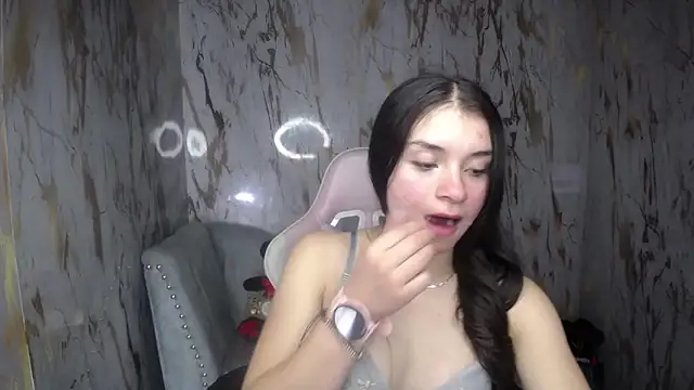 Snapshot of Sarita_v_ chatting on 03-01-25, 08:10 Sarita v online show from 03-01-25, 08:10