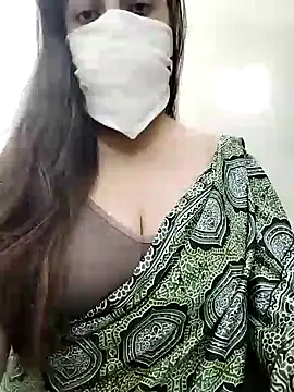 Snapshot of Priyanka998 chatting on 01-28-25, 08:26 Priyanka998 online show from 01-28-25, 08:26