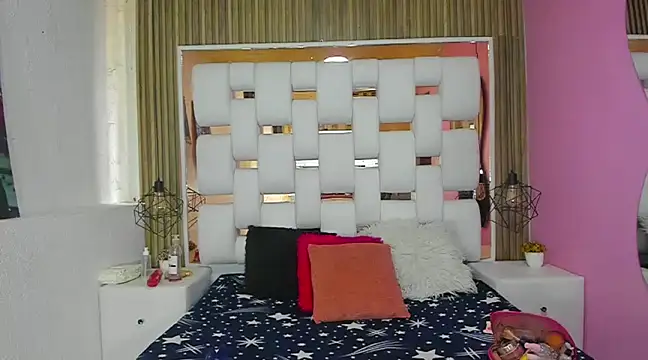 SolEvanss online show from 02-20-25, 01:08