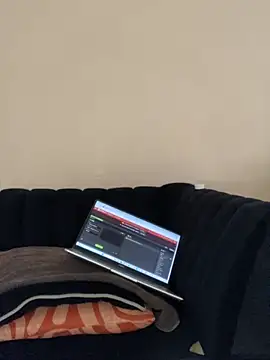 Barbie Teddy online show from 10-20-25, 08:04