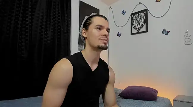 Snapshot of maxi_styles chatting on 02-13-25, 01:08 maxi styles online show from 02-13-25, 01:08