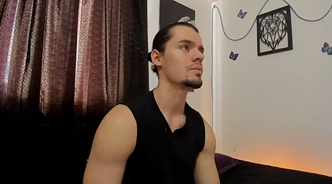 Snapshot of maxi_styles chatting on 03-16-25, 08:21 maxi styles online show from 03-16-25, 08:21