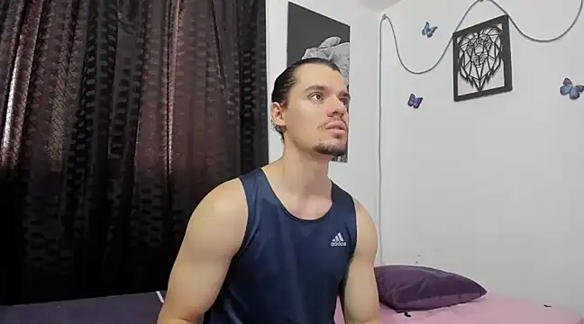 Snapshot of maxi_styles chatting on 03-21-25, 07:46 maxi styles online show from 03-21-25, 07:46