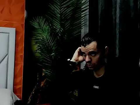 Snapshot of maxi_styles chatting on 02-07-26, 11:36 maxi styles online show from 02-07-26, 11:36