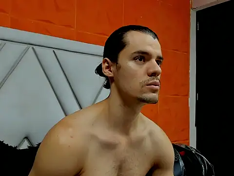 Snapshot of maxi_styles chatting on 02-12-26, 12:33 maxi styles online show from 02-12-26, 12:33