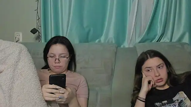 Snapshot of honey_love_honeyy chatting on 01-13-25, 11:06 honey love honeyy online show from 01-13-25, 11:06