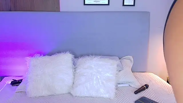 AlynAllen online show from 11-21-25, 07:23