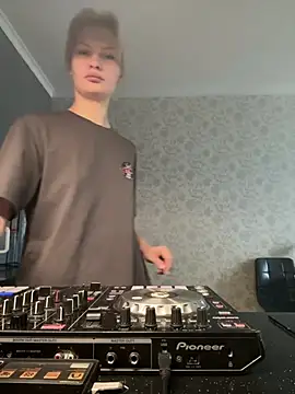 BeatriceXCute online show from 01-17-25, 10:00