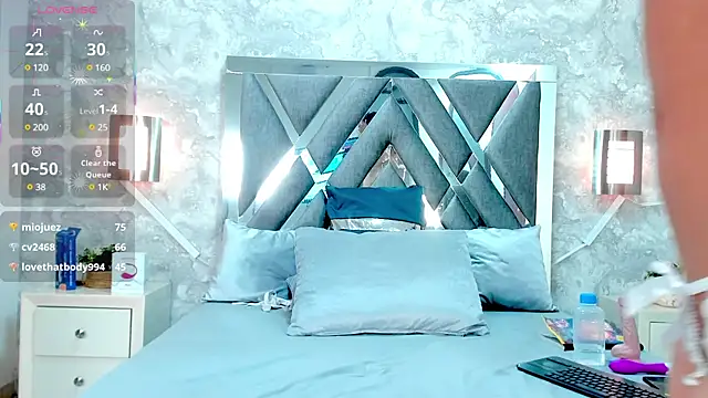 Luxury Woman online show from 02-13-25, 01:29