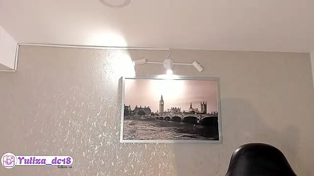 Luxury Woman online show from 10-03-25, 03:58