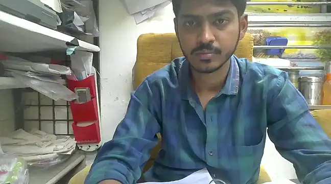 cute modell online show from 01-20-25, 11:56