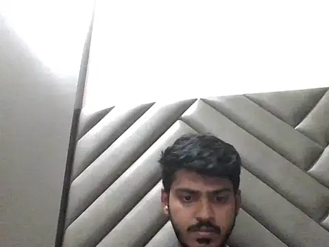 Snapshot of cute_modell chatting on 12-03-25, 06:39 cute modell online show from 12-03-25, 06:39