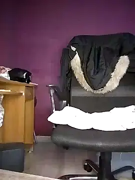 Akemi rossi online show from 01-15-25, 06:29